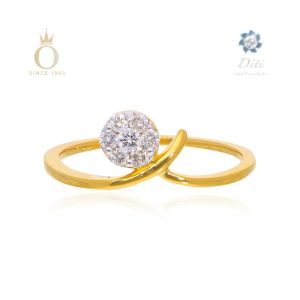 FANCY DIAMOND LADIES RING
