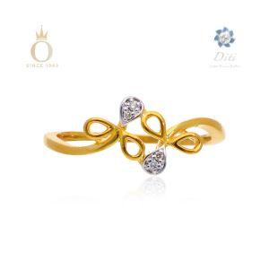 DIAMOND LADIES FANCY RING