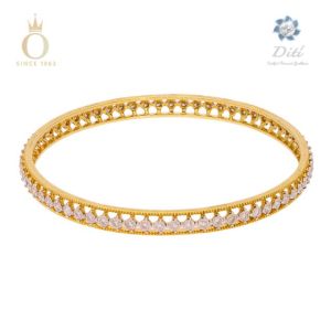 Shiny Flow Diamond Bangle-Yellow Gold-14