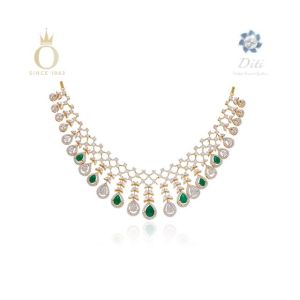 Shimmery Verdant Diamond Necklace-Yellow Gold-18