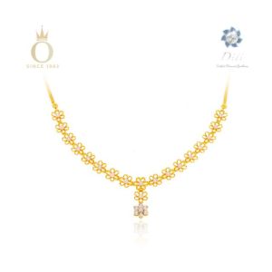 Bloomed Array Diamond Necklace-Yellow Gold-18