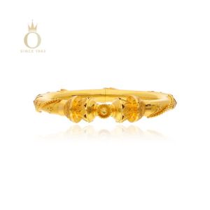Traditional Ethos Gold Chur Bangle