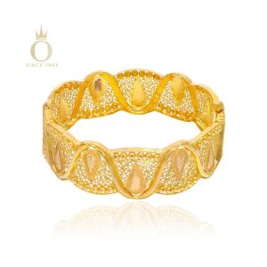 Wavy Appeal Gold Chur Bangle-Yellow Gold-22
