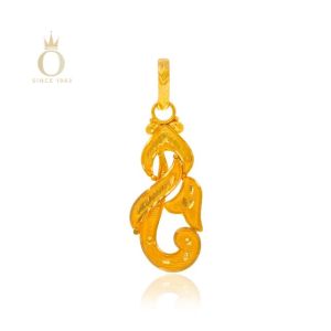 Charming Simplicity Gold Pendant