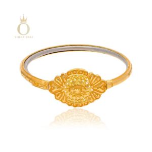 Elegant Heritage Gold Noa Bangle